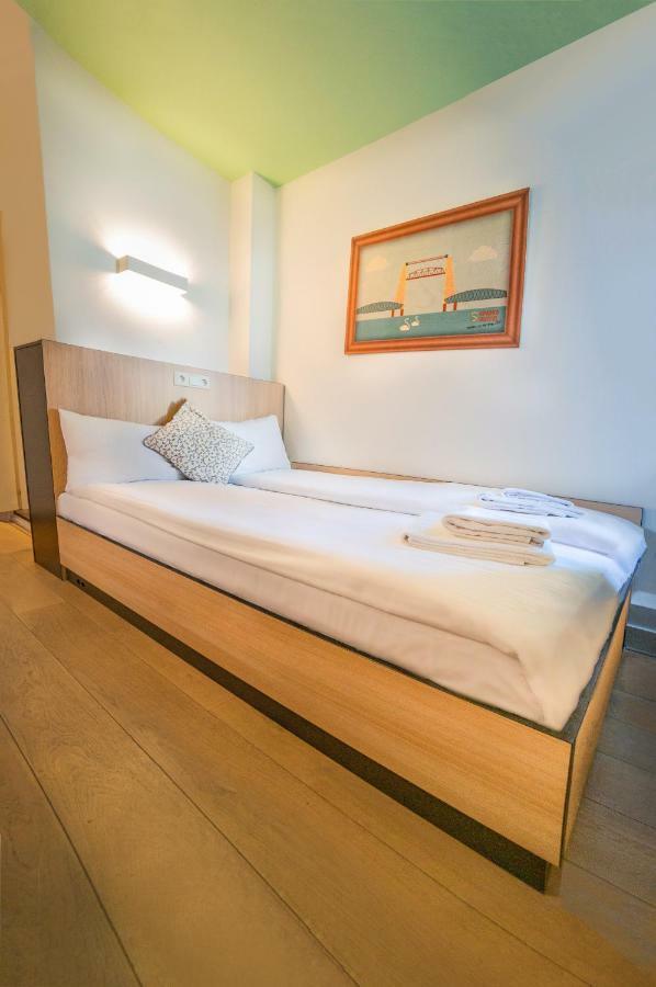 Sparks Hostel Rotterdam Luaran gambar